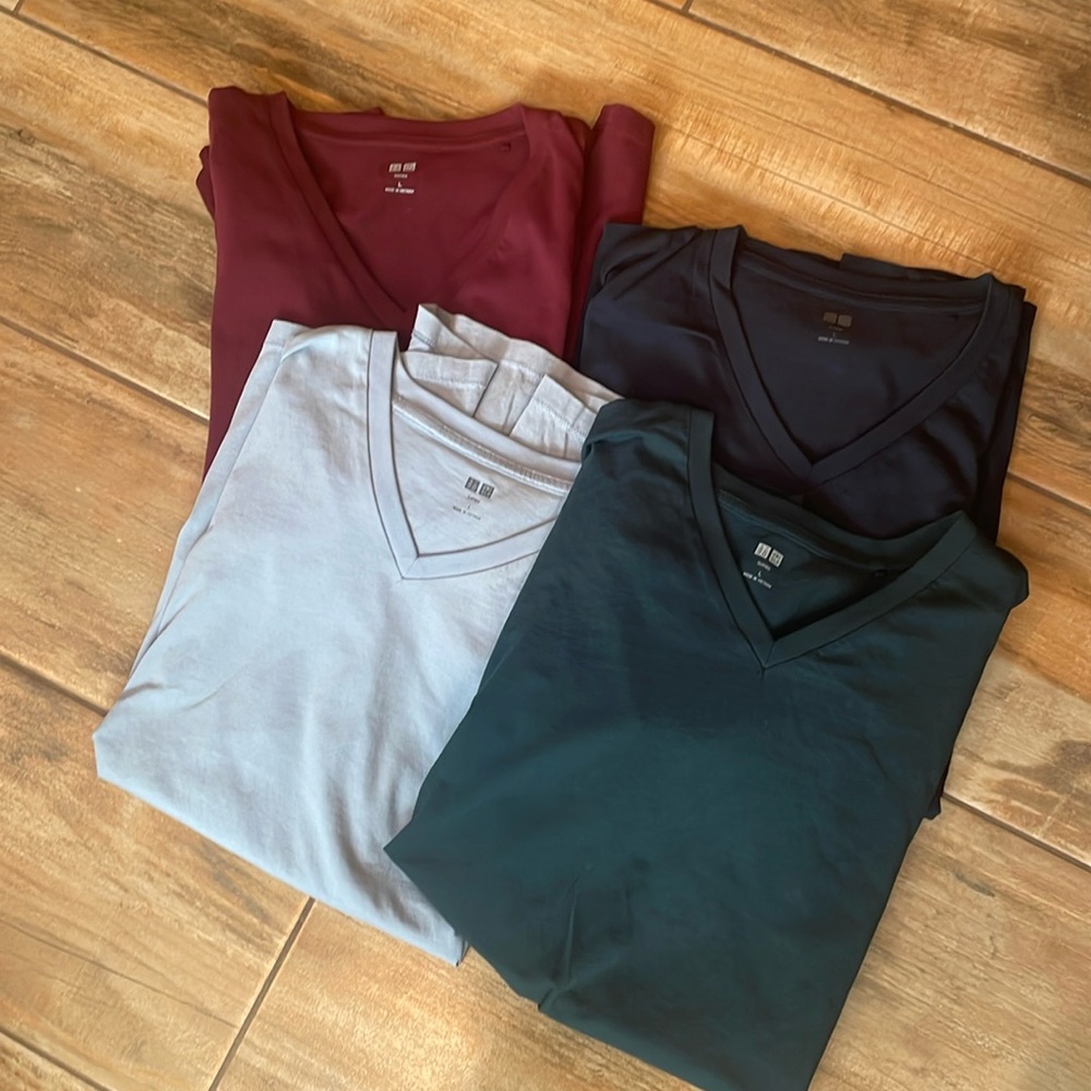 Uniqlo Men’s V-Neck Tee Bundle — Burgundy, Navy, Light Gray, Dark Green